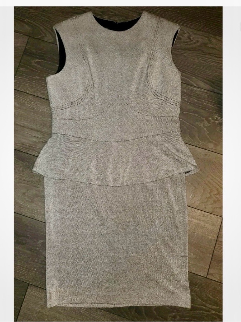 Jones New York NWT Silver-Gray Sleeveless Peplum Sheath Dress
